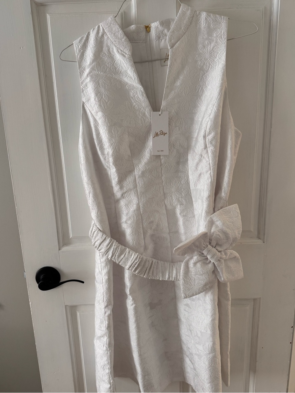 Lilly Pulitzer White Textured Sleeveless Mini Dress with Bow